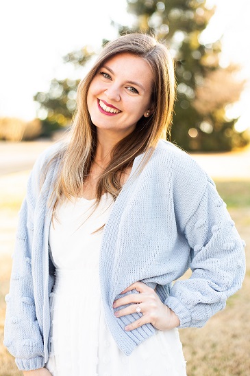 Holly Rouselle Meet Holly Russell - Voyage South Carolina Magazine